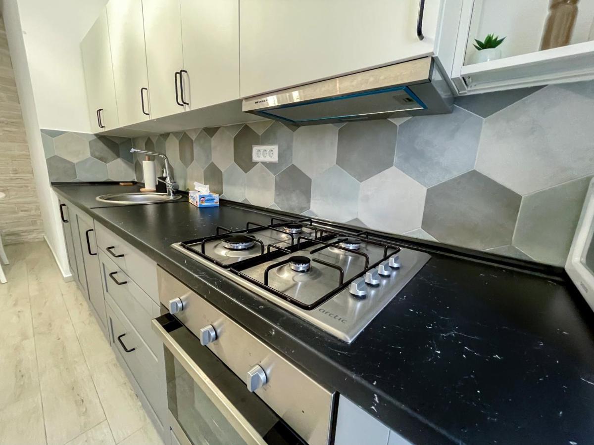 Ferienwohnung Astoria Rose Năvodari Exterior foto